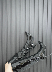 SHINY BOOTS
