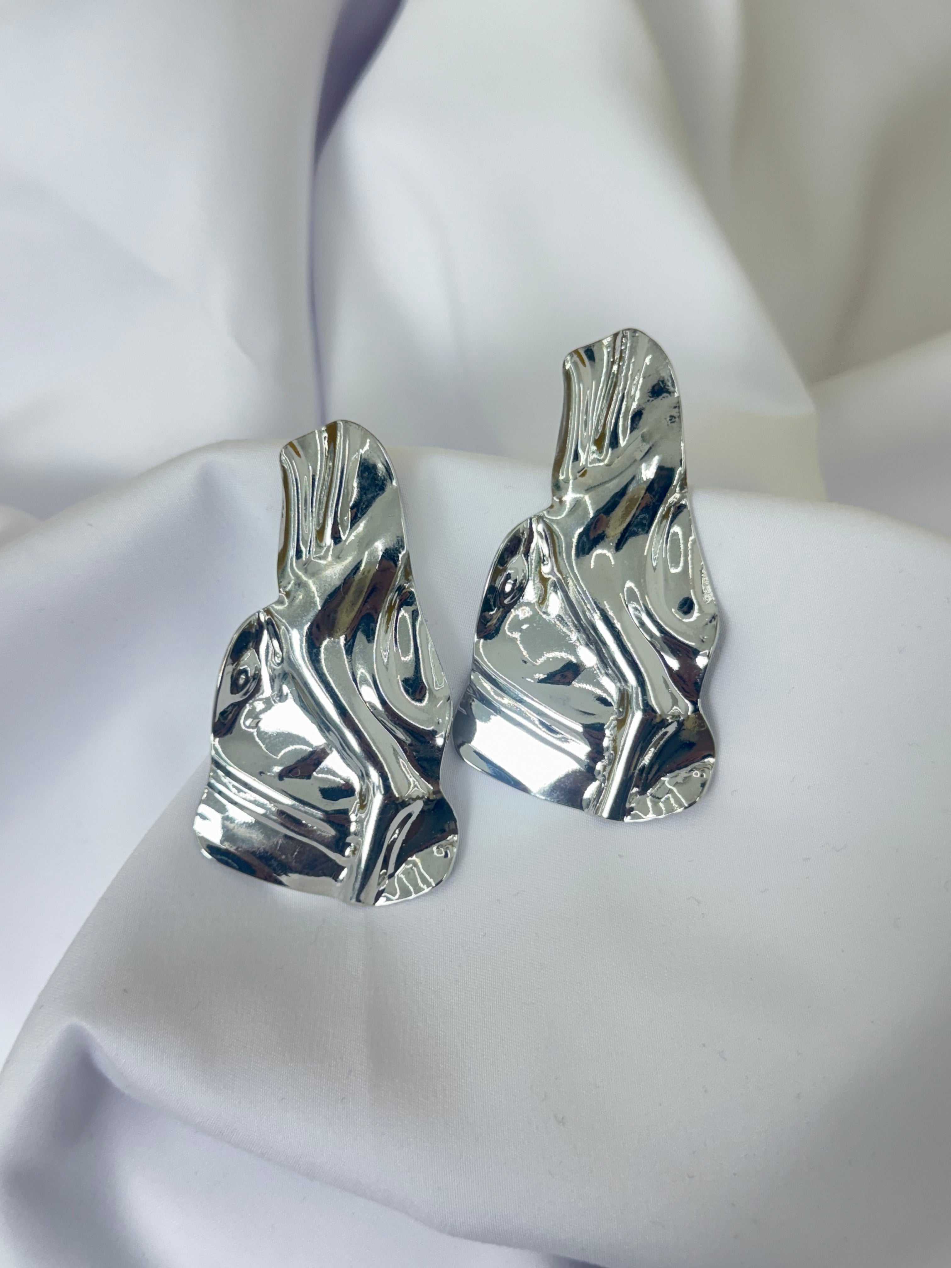 Orecchini fluid silver
