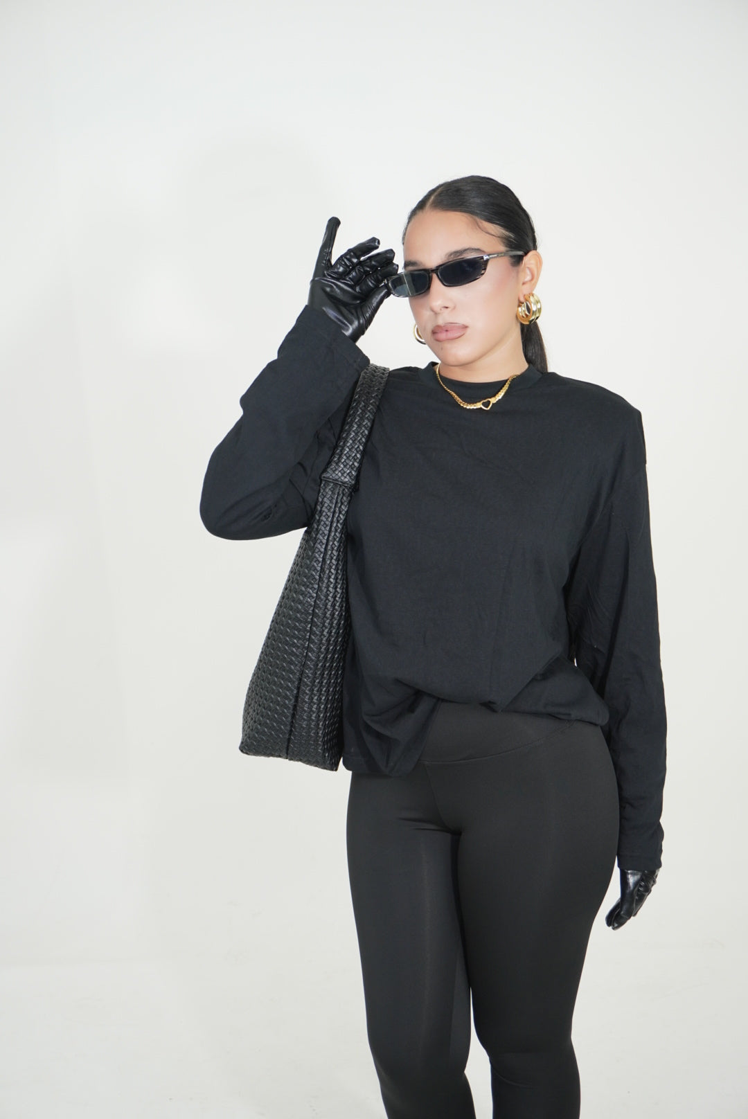 MAGLIA CON SPALLINA