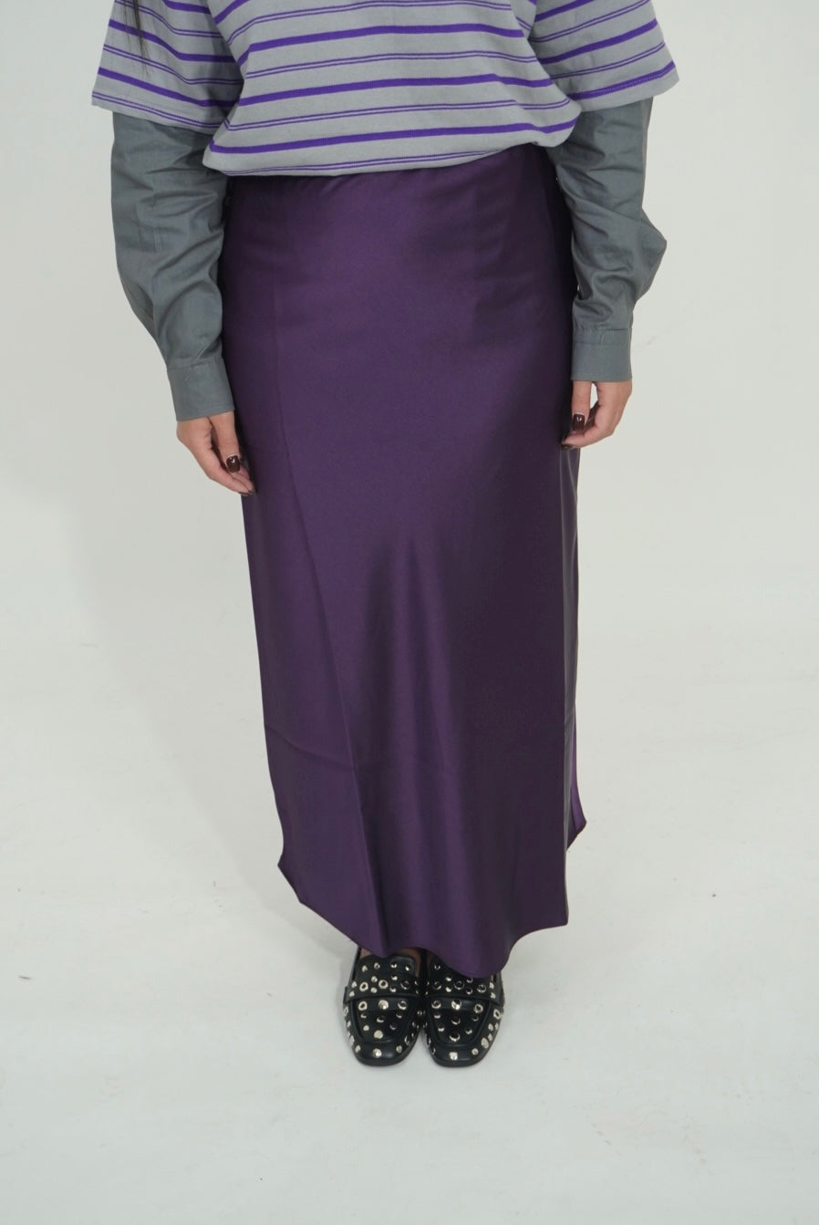 LONG PURPLE SKIRT