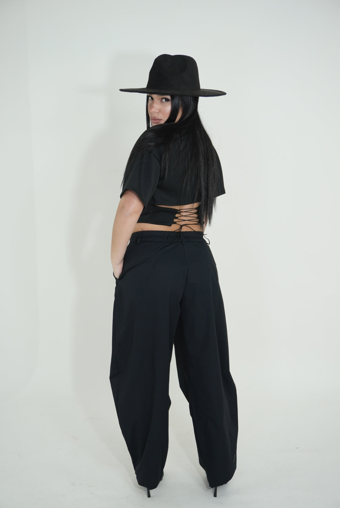 T-SHIRT CROP NERA